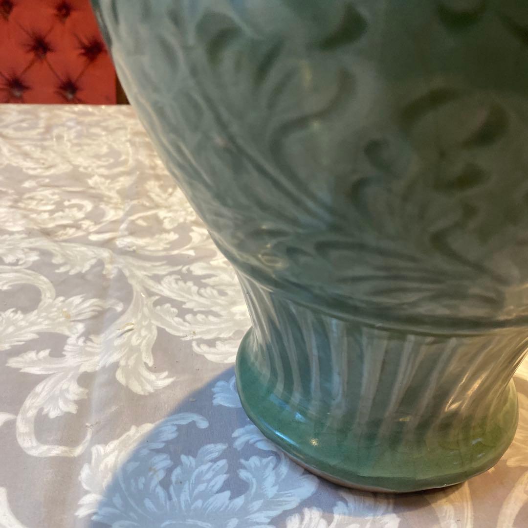 専用　中国古玩　陰刻草花文青磁花瓶