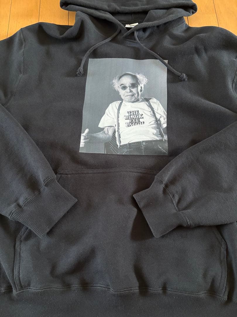 ブラックアイパッチ　パーカー　黒　L