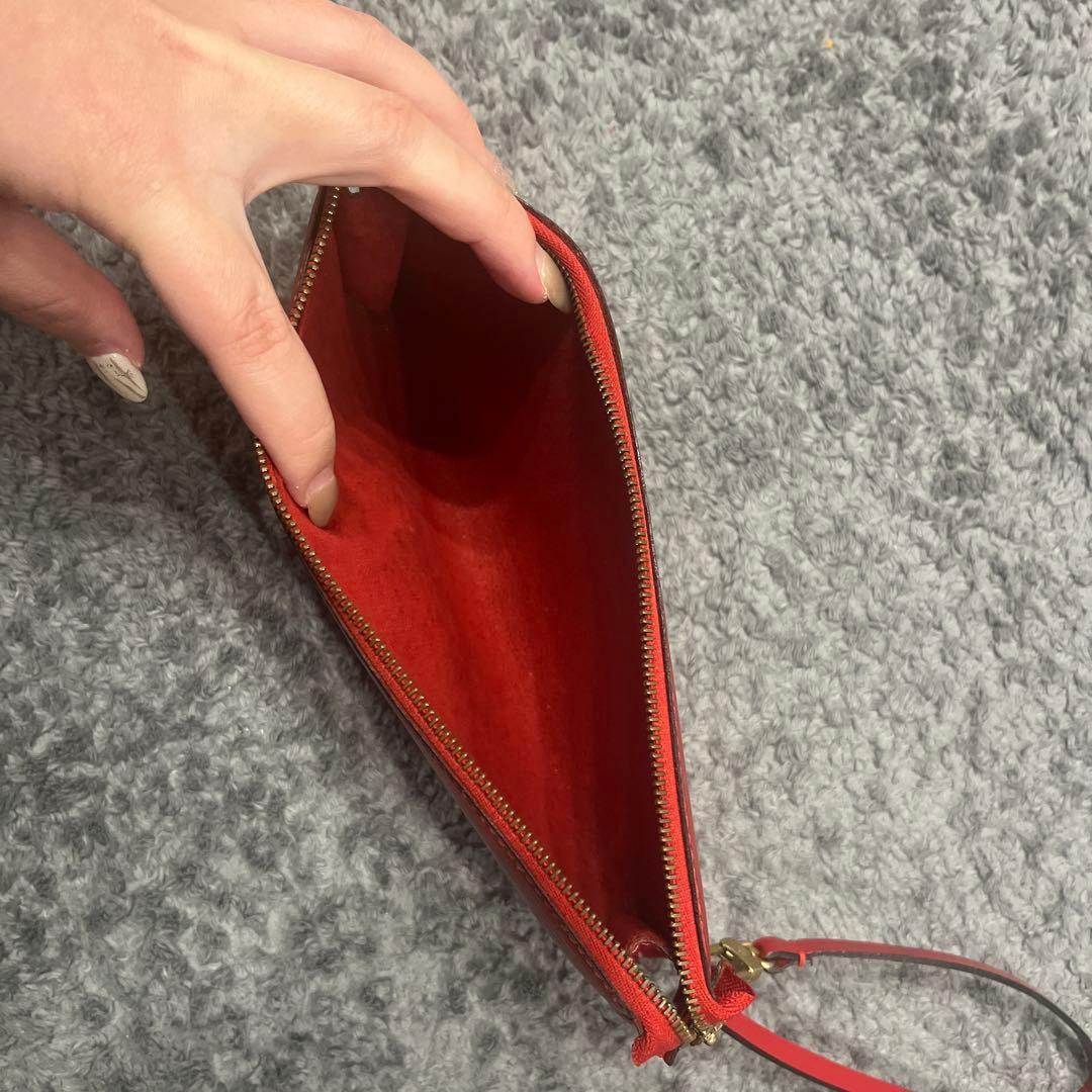 Louis Vuitton エピレザー レッドパーティーバッグ