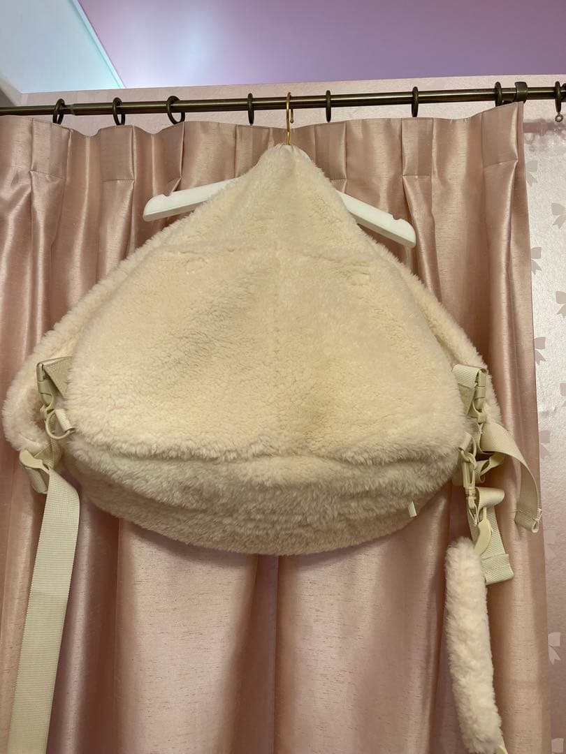 monchéri ボアメッシュ付きフロントリュック