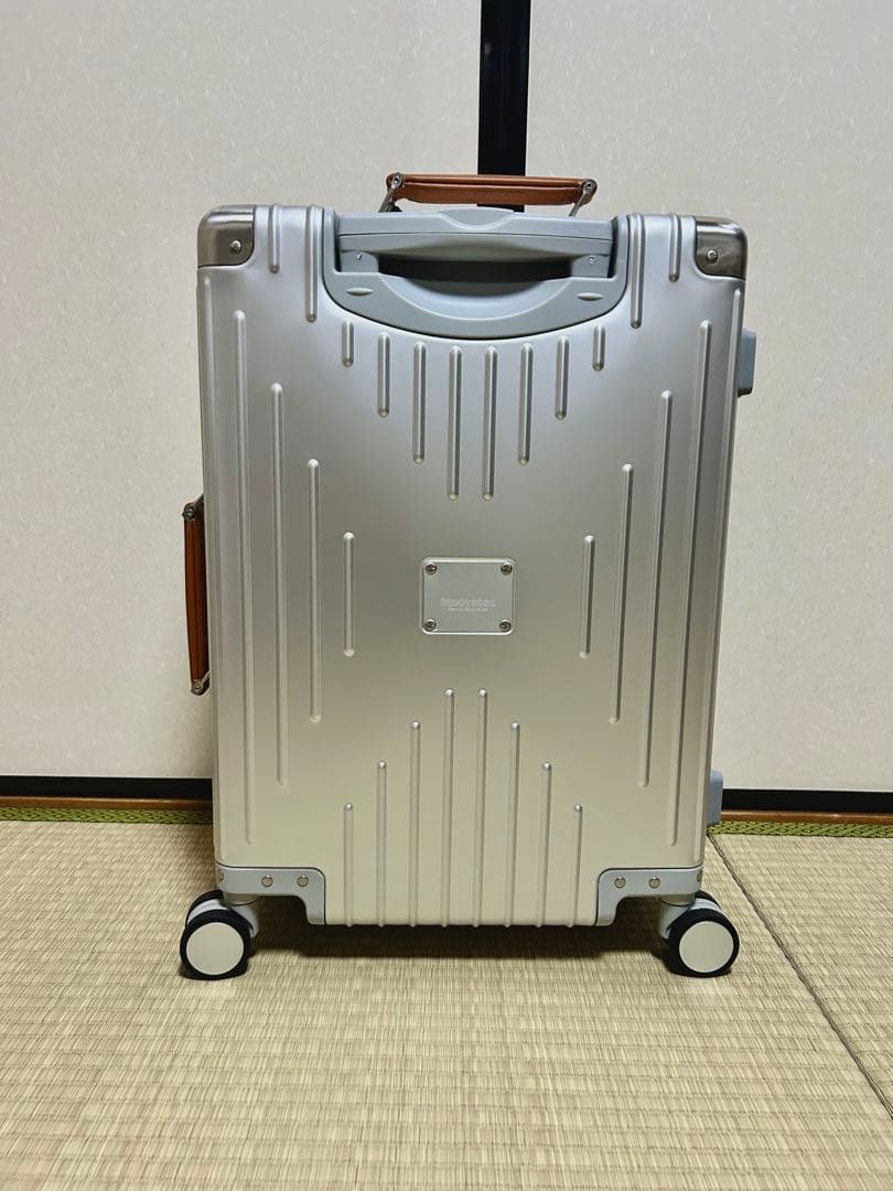 新品未使用 INNOVATOR イノベーター 36L シルバー アルミ