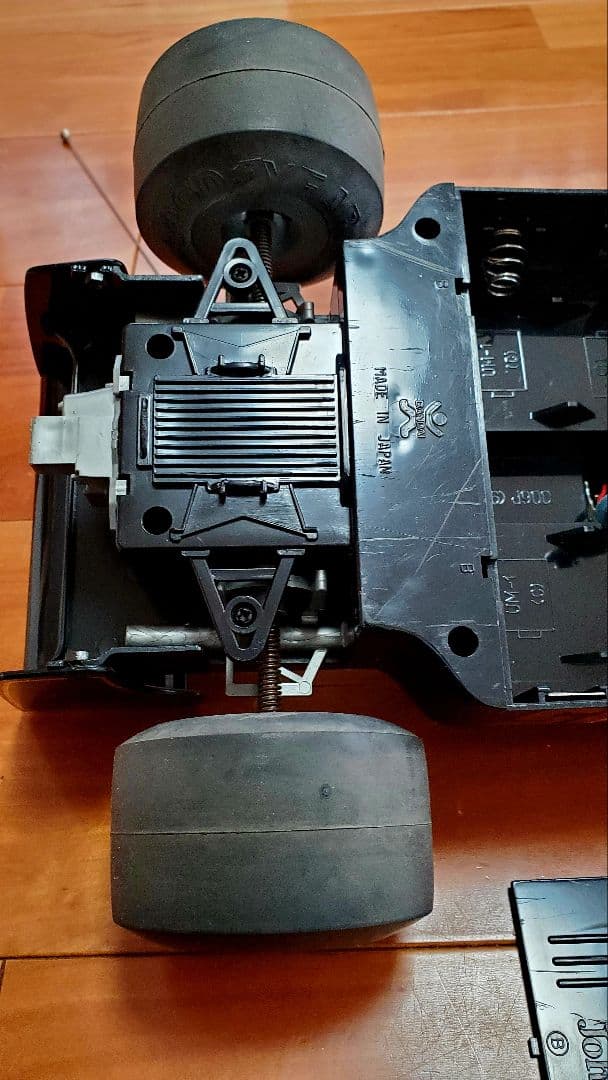 バンダイ　ラジコンJPS Mark IV Lotus 79 1/10スケール