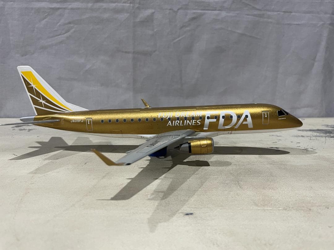 フジドリームエアラインズ｜EMBRAER 175 TAMIYA 1:100