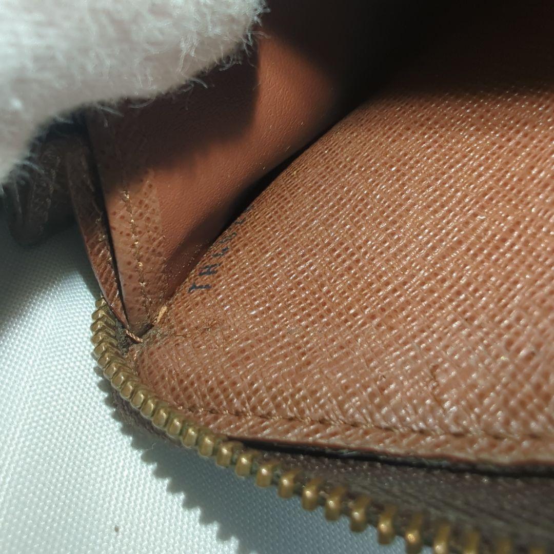 LOUISVUITTON ルイヴィトン モノグラム ケース パース ジップ