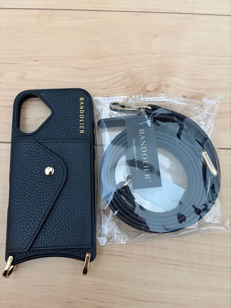 BANDOLIER iPhone17 ケース