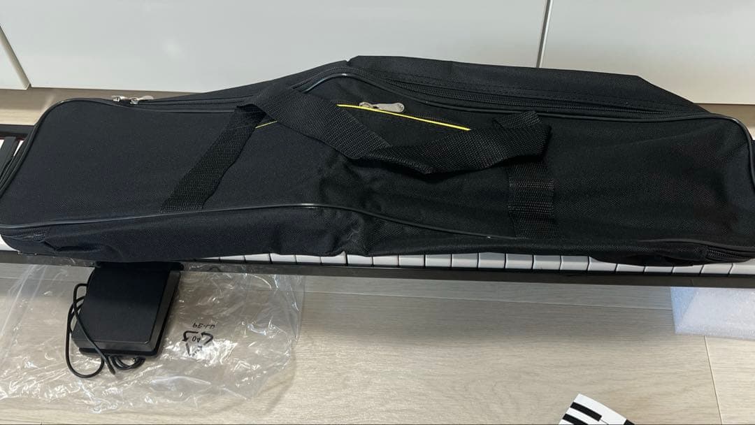 【美品】VEE TOP 折り畳み式　88鍵盤 128種音色 デモ曲30曲