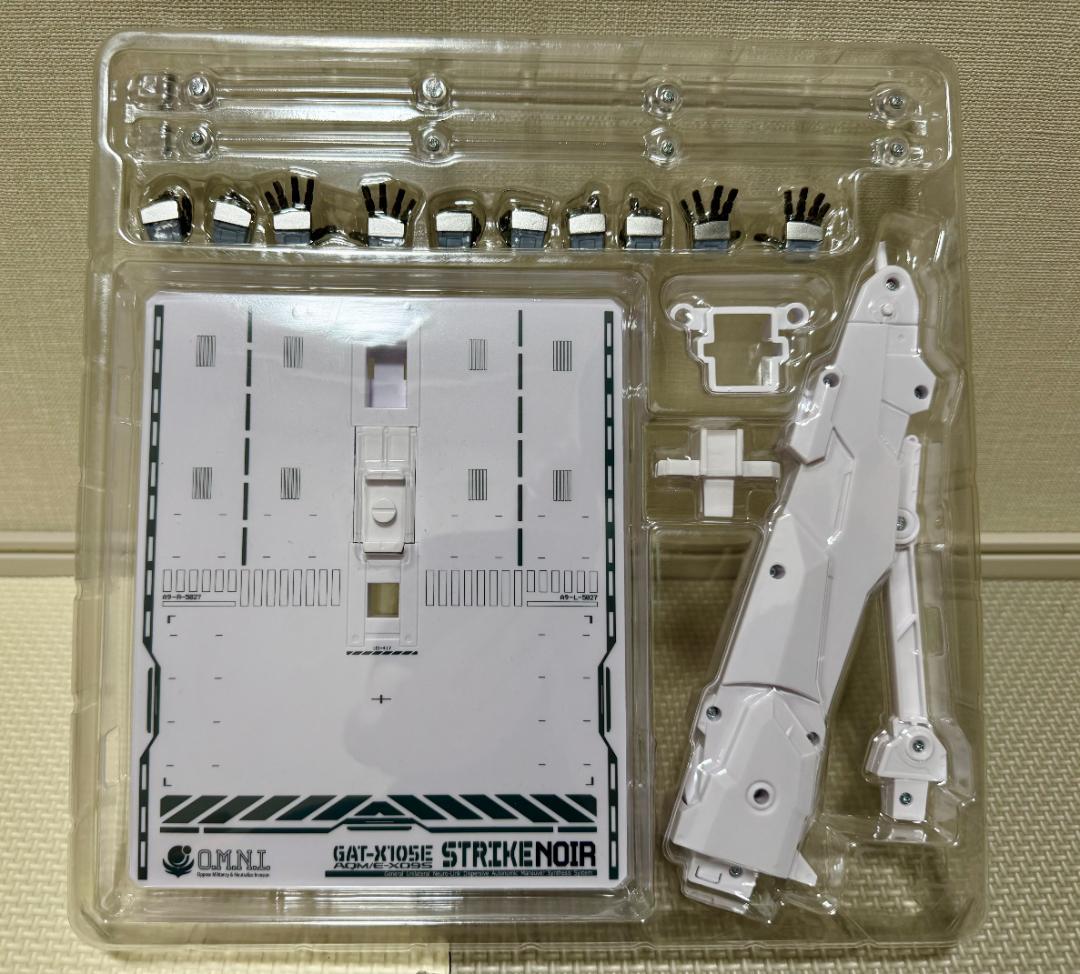 [美品] L BUILD ストライクノワール