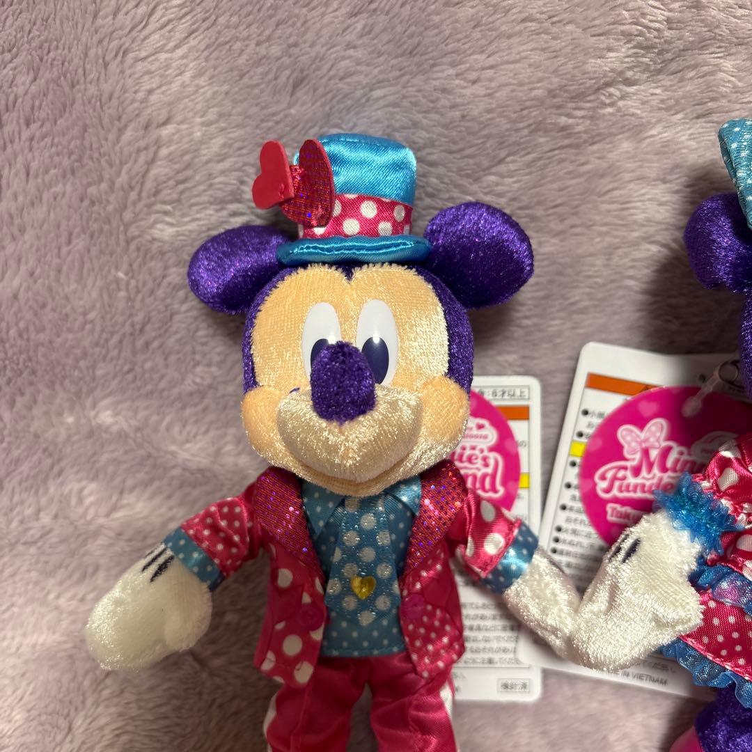 ディズニー ミッキー ミニー ぬいぐるみバッジ ミニーのファンダーランド 2点