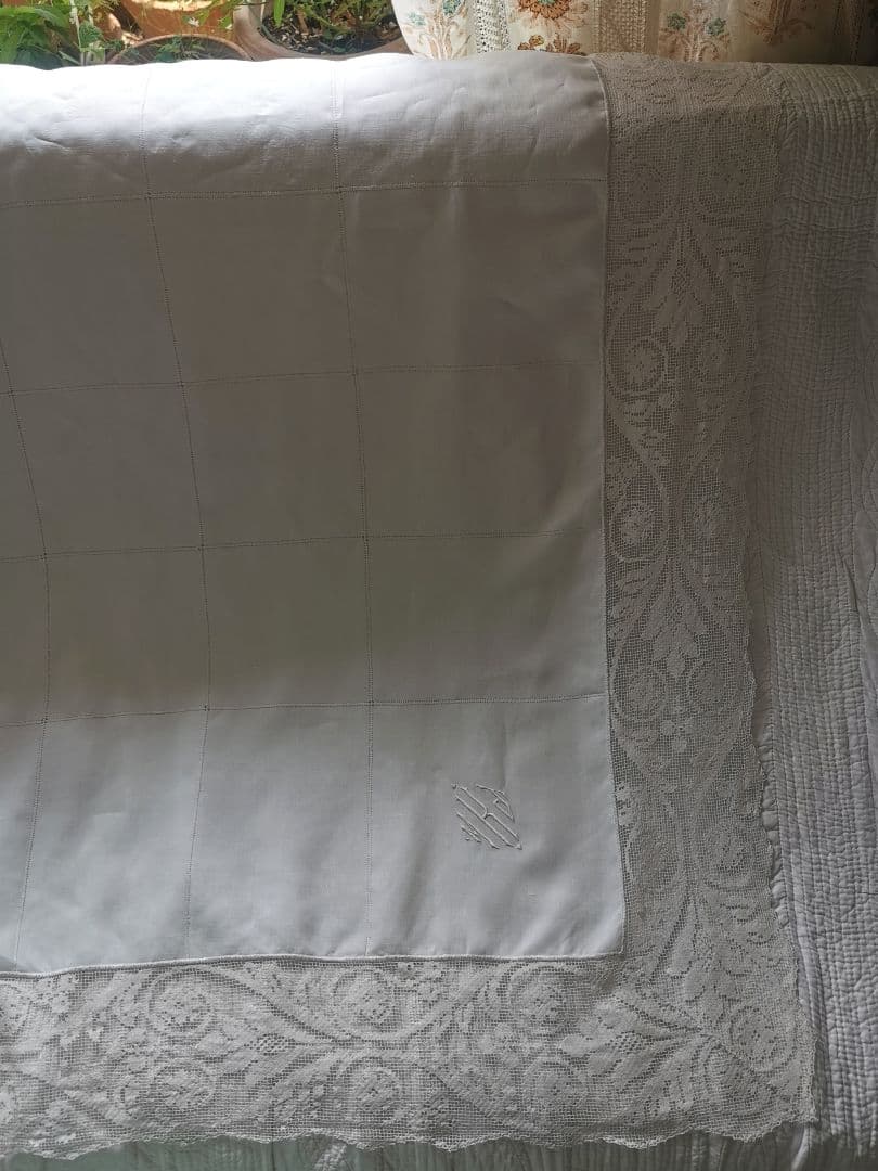 アンティーク 滑らかな細番手リネン フィレレース＆格子ドローンワーク 刺繍クロス