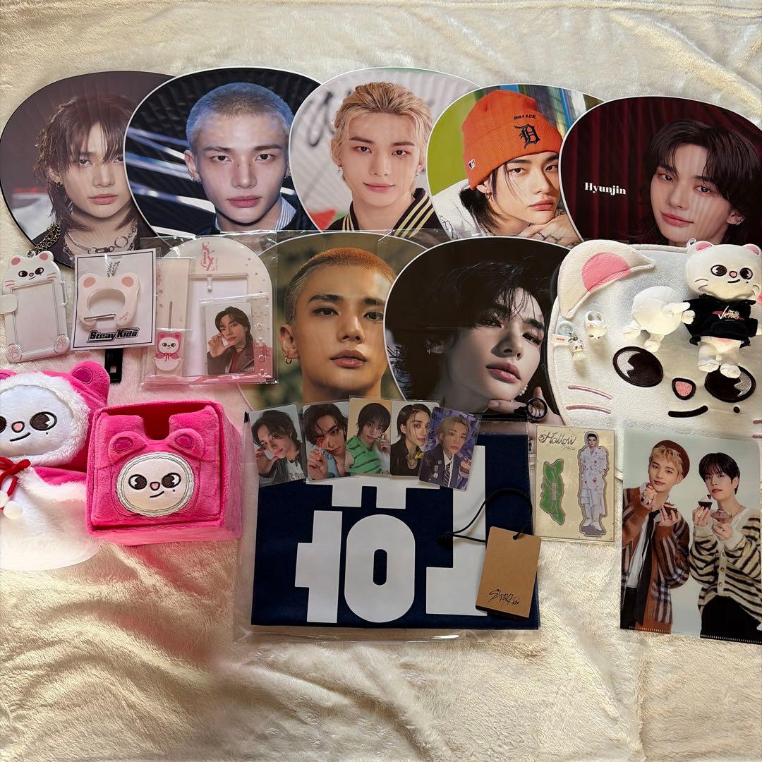 straykids ヒョンジン グッズ　まとめ売り　うちわ　トレカ　アクスタ