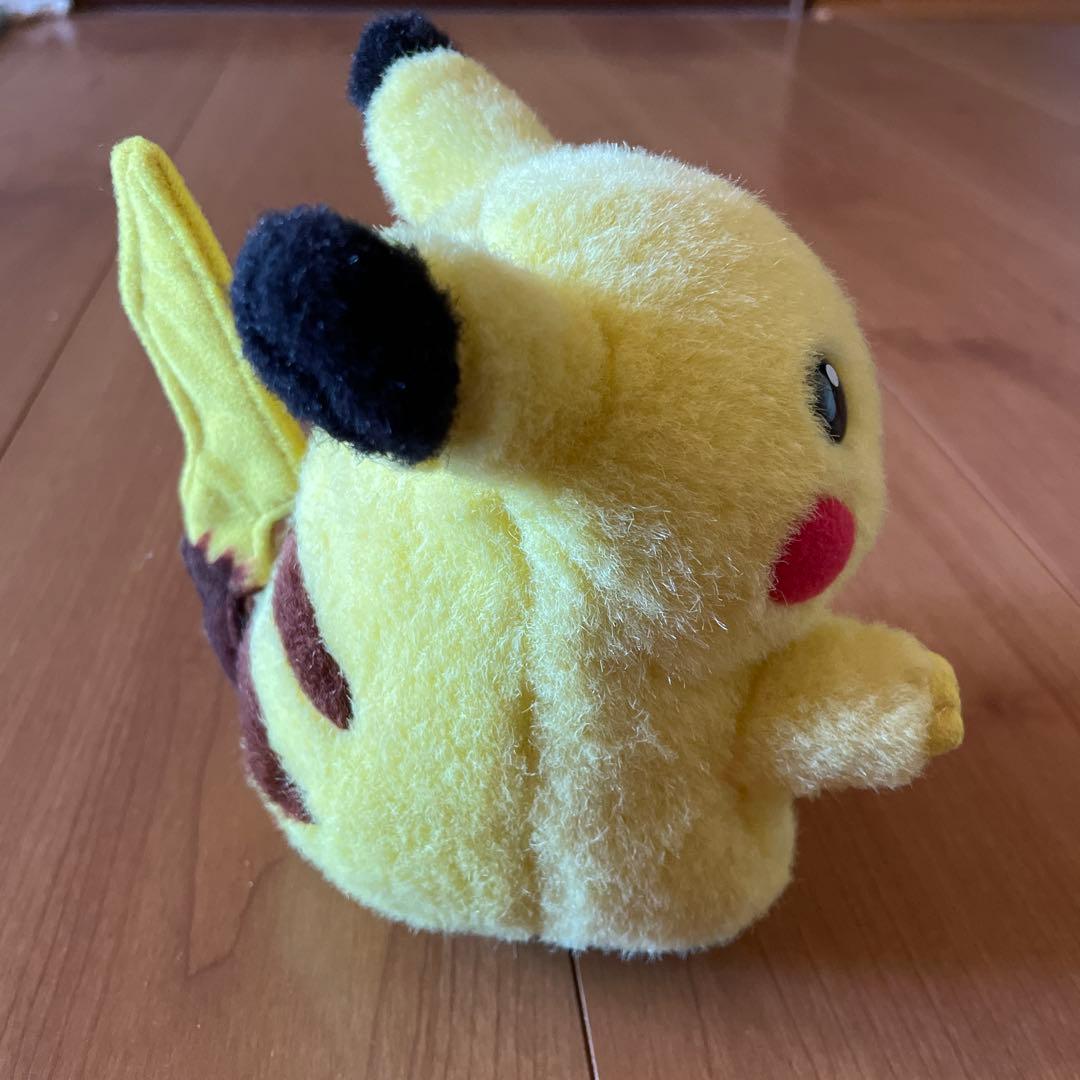 初期 ピカチュウ　TOMY ぬいぐるみ