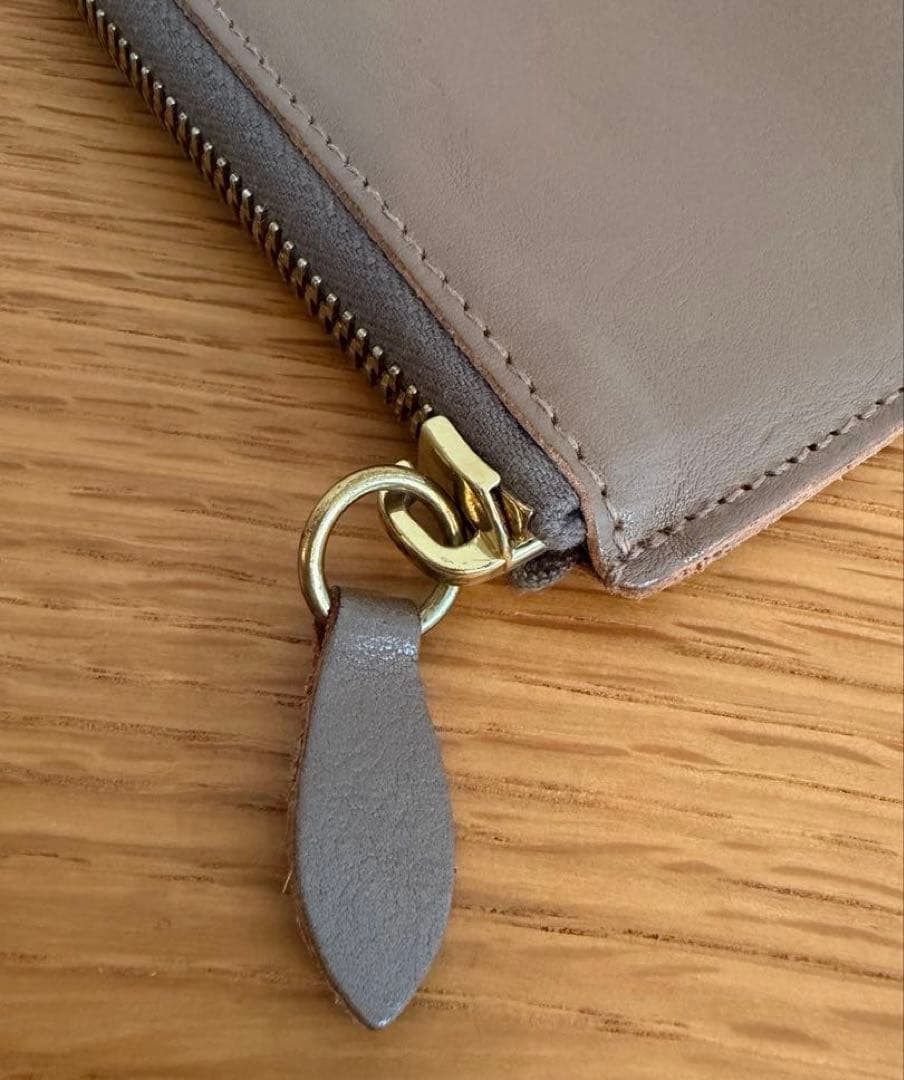 IL BISONTE イルビゾンテ　L字ファスナーケース　グレージュ