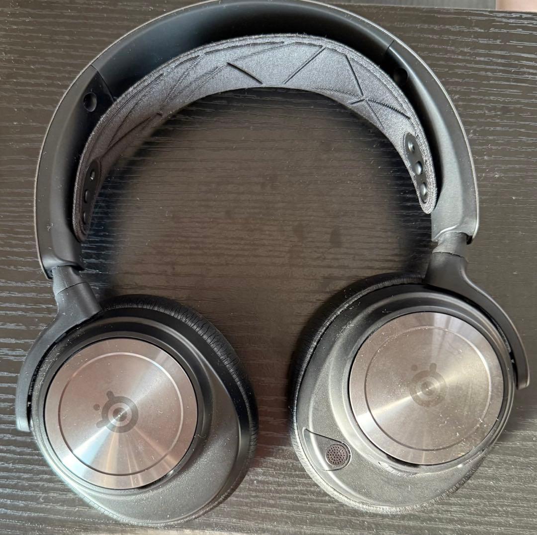 ゲーミングヘッドホン　steelseries