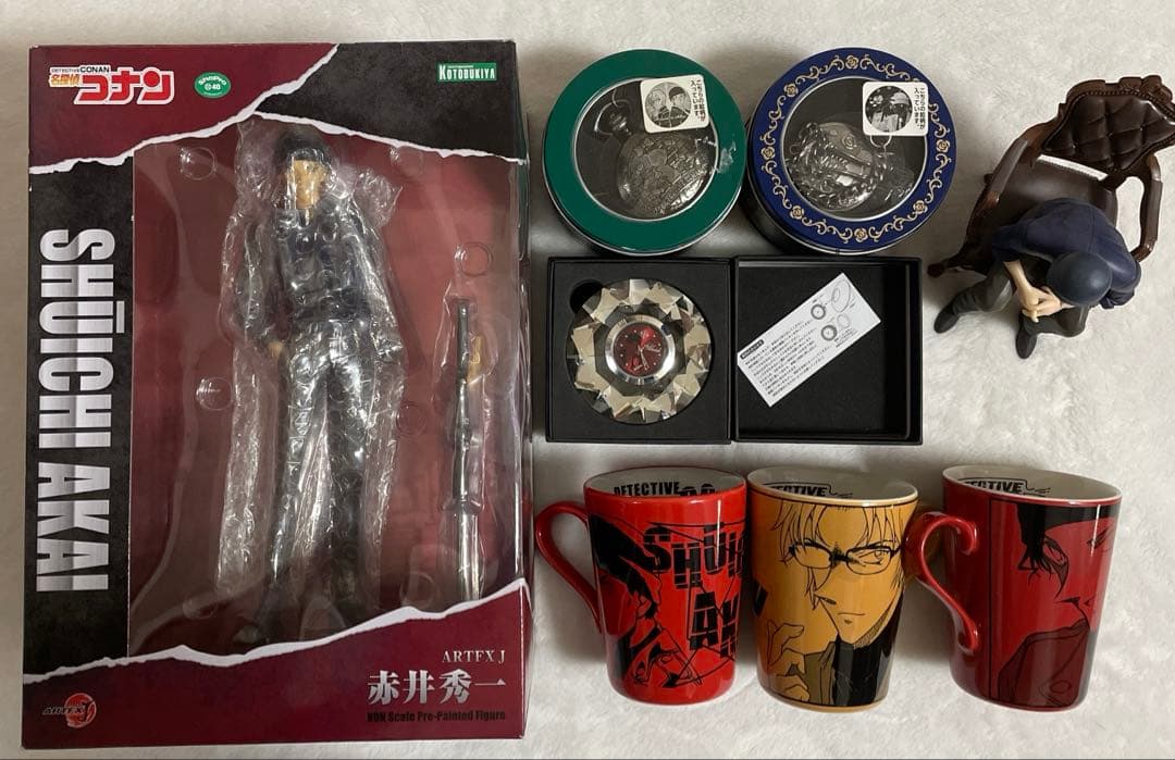 名探偵コナン　赤井秀一　フィギュア　マグカップ　時計　他