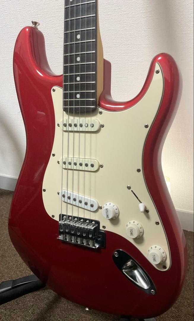 BUSKER'S ストラトキャスター　赤