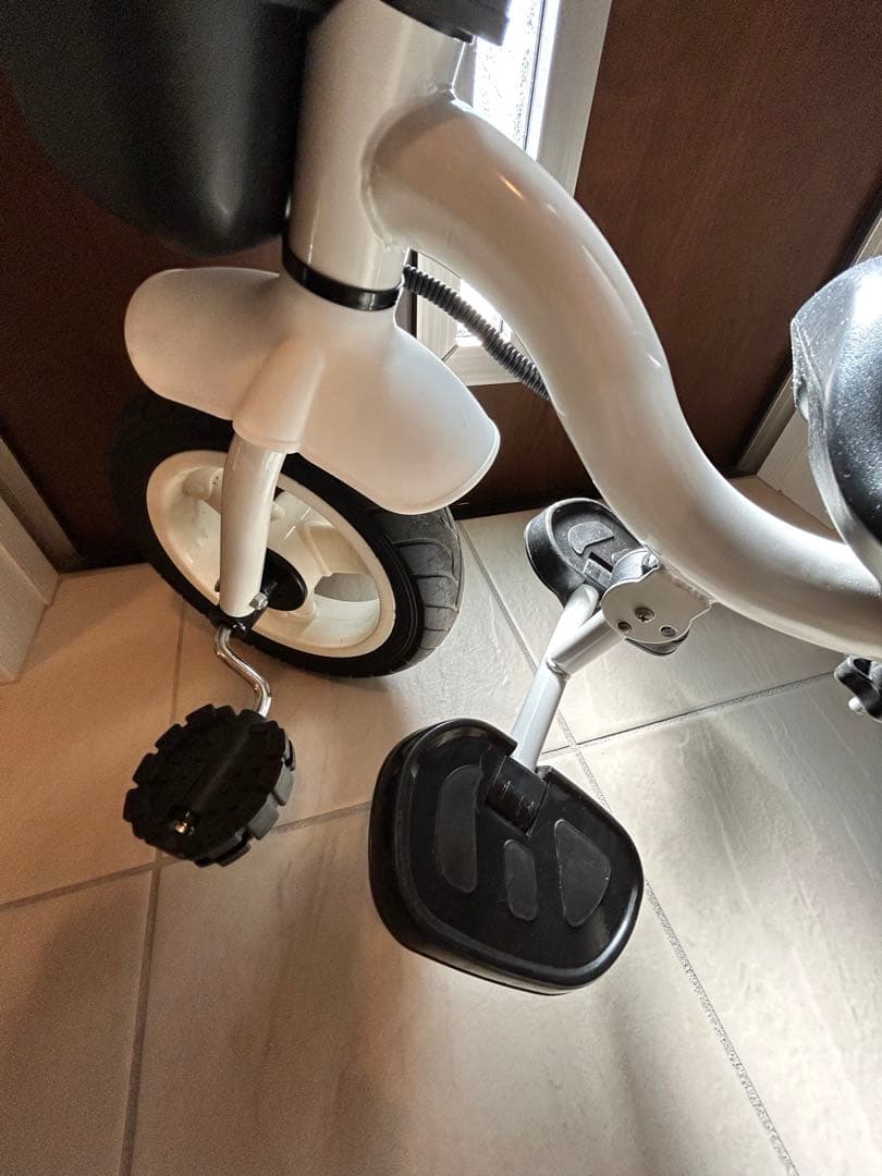 【美品！】4way 折りたたみ三輪車(白×ダークグレー)