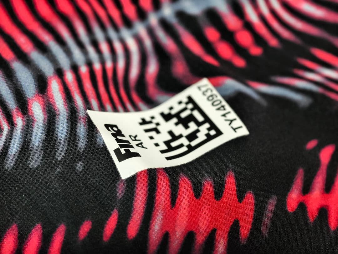 TYR VENZO 28（Lサイズ相当）競泳水着 メンズ