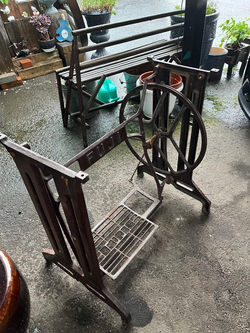 ミシン脚、アイアンテーブル脚、工業用ミシン脚、幅広ミシン脚、フジミシン脚