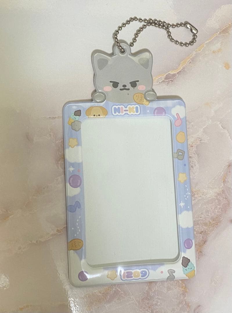 ニキ　マスター　トレカケース　enhypen