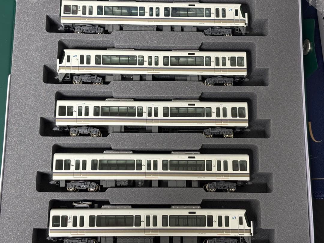 10-1492 221系リニューアル車