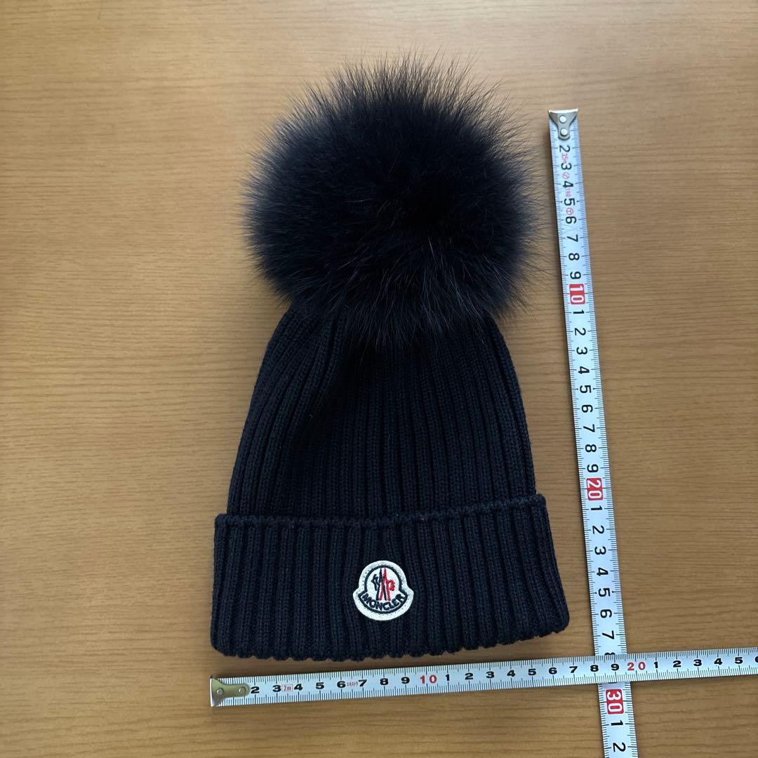 モンクレール　ネイビー　ニット帽 ファー付き