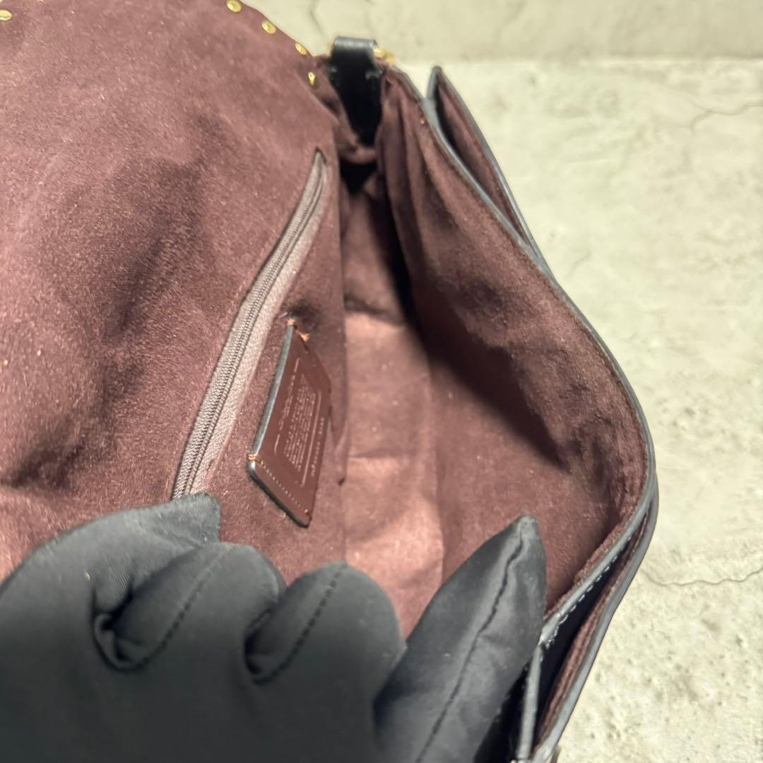 美品✨️コーチ ワンショルダーバッグ ジョージー レザー スタッズ 茶 5605
