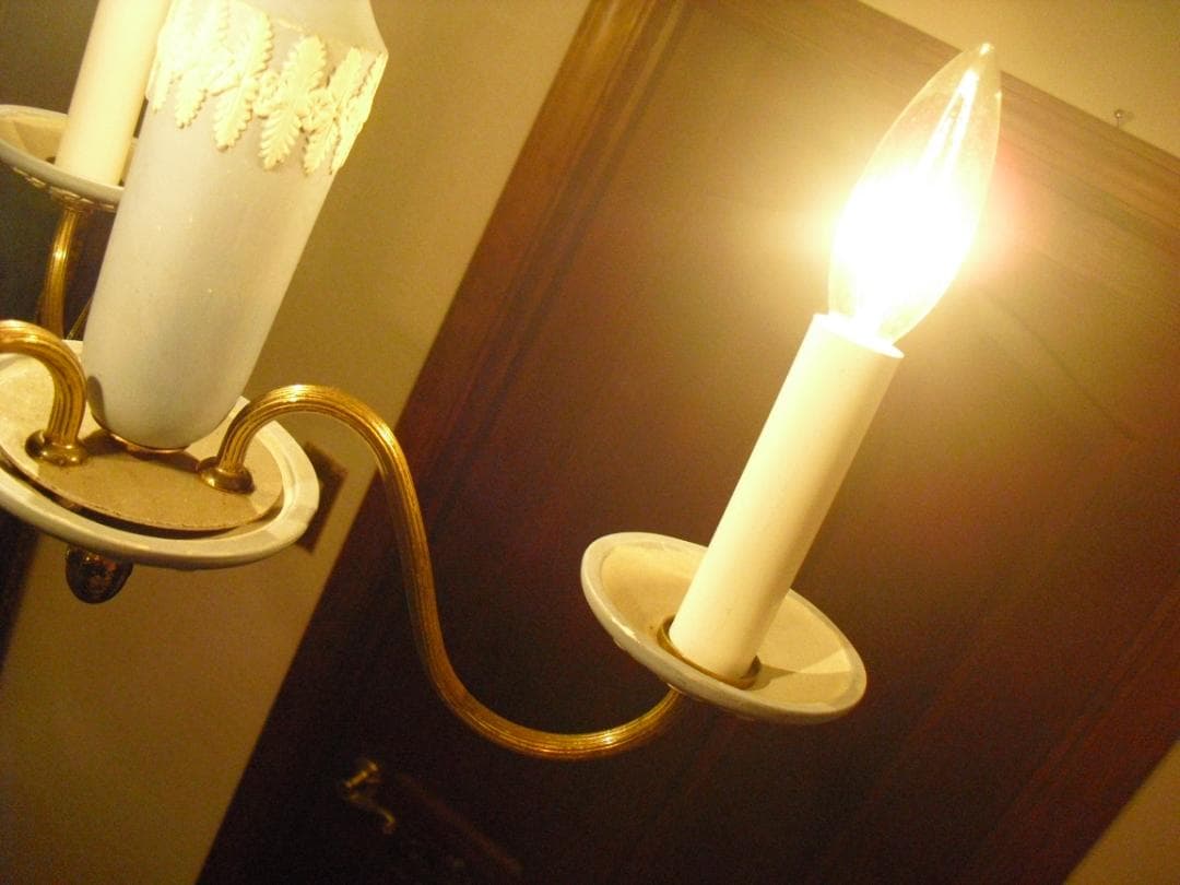 イギリスアンティーク 陶器 真鍮 3灯 シャンデリア