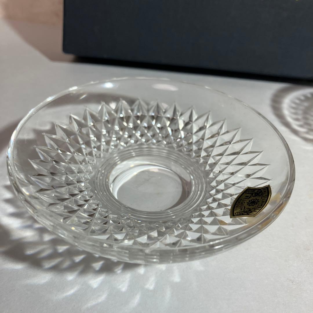 ベルギー王室御用達名門ガラス会社のカッティングガラス盃３点（日本の三ッ重盃？）