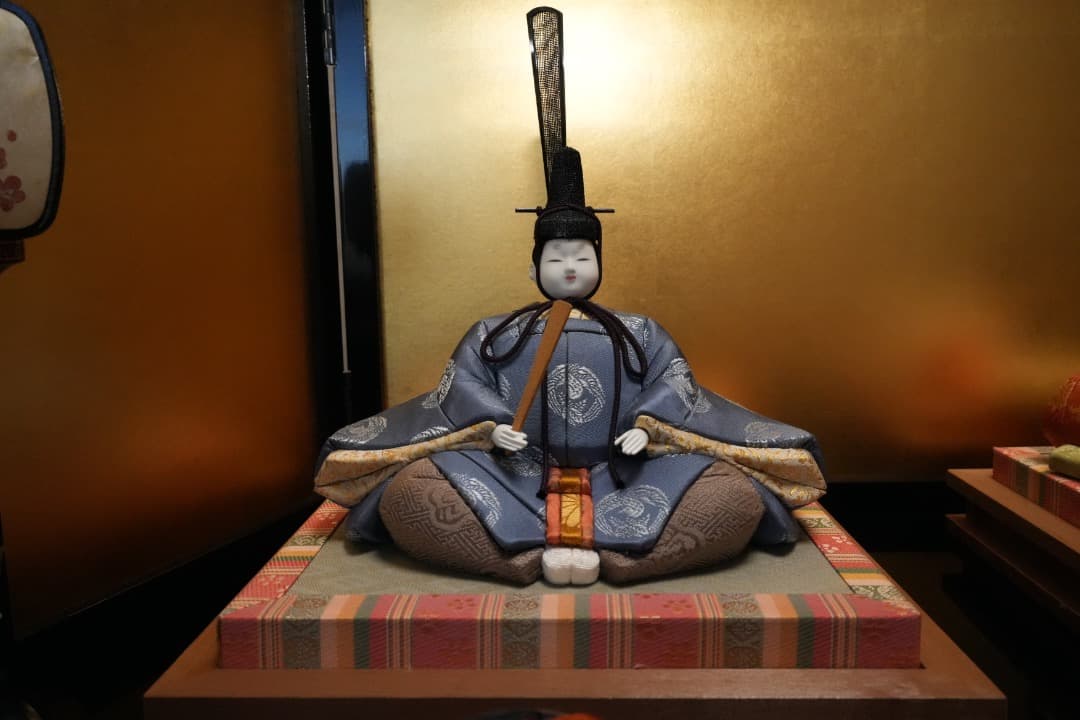 雛人形（久月・有職雛・親王飾り・一秀作・正絹・木目込み）
