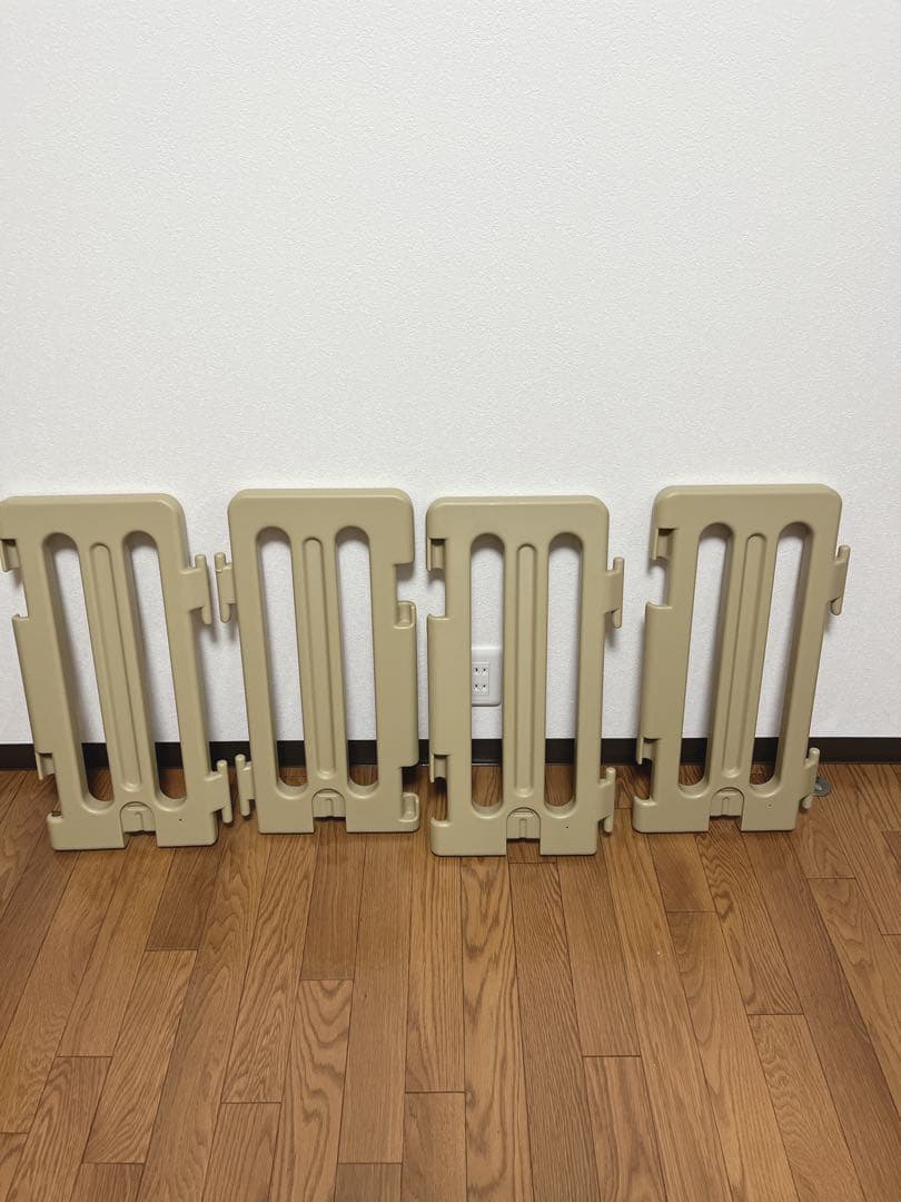 【未使用品級✨】日本育児　キッズパーテーション