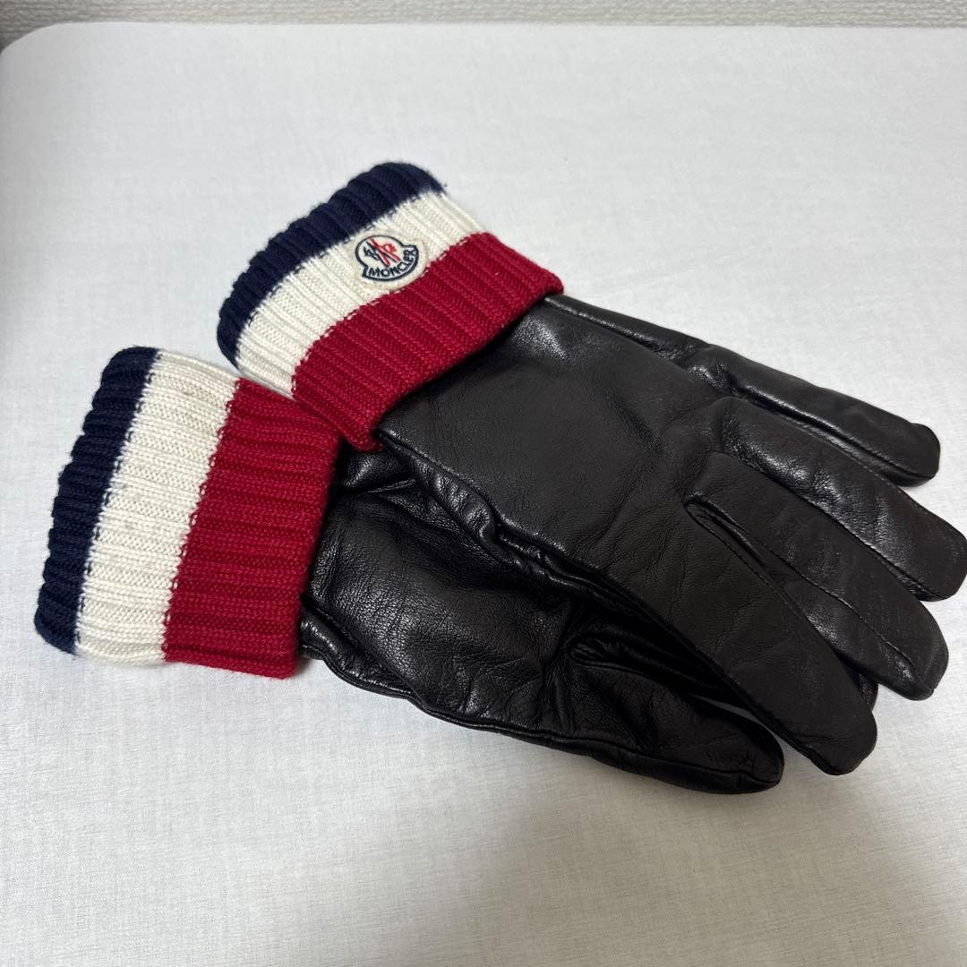 MONCLER 手袋 黒 赤 白