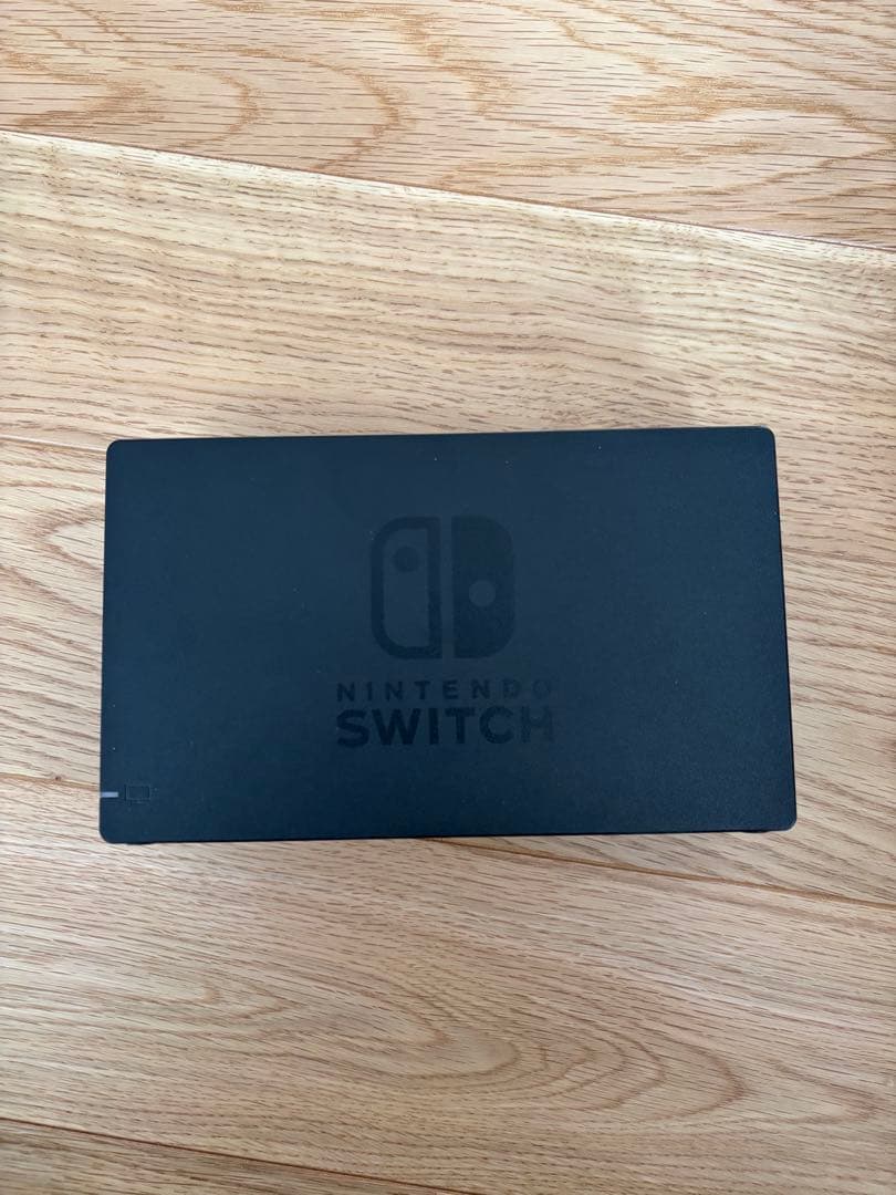 【美品】Nintendo Switch 本体 ネオンブルー/ネオンレッド