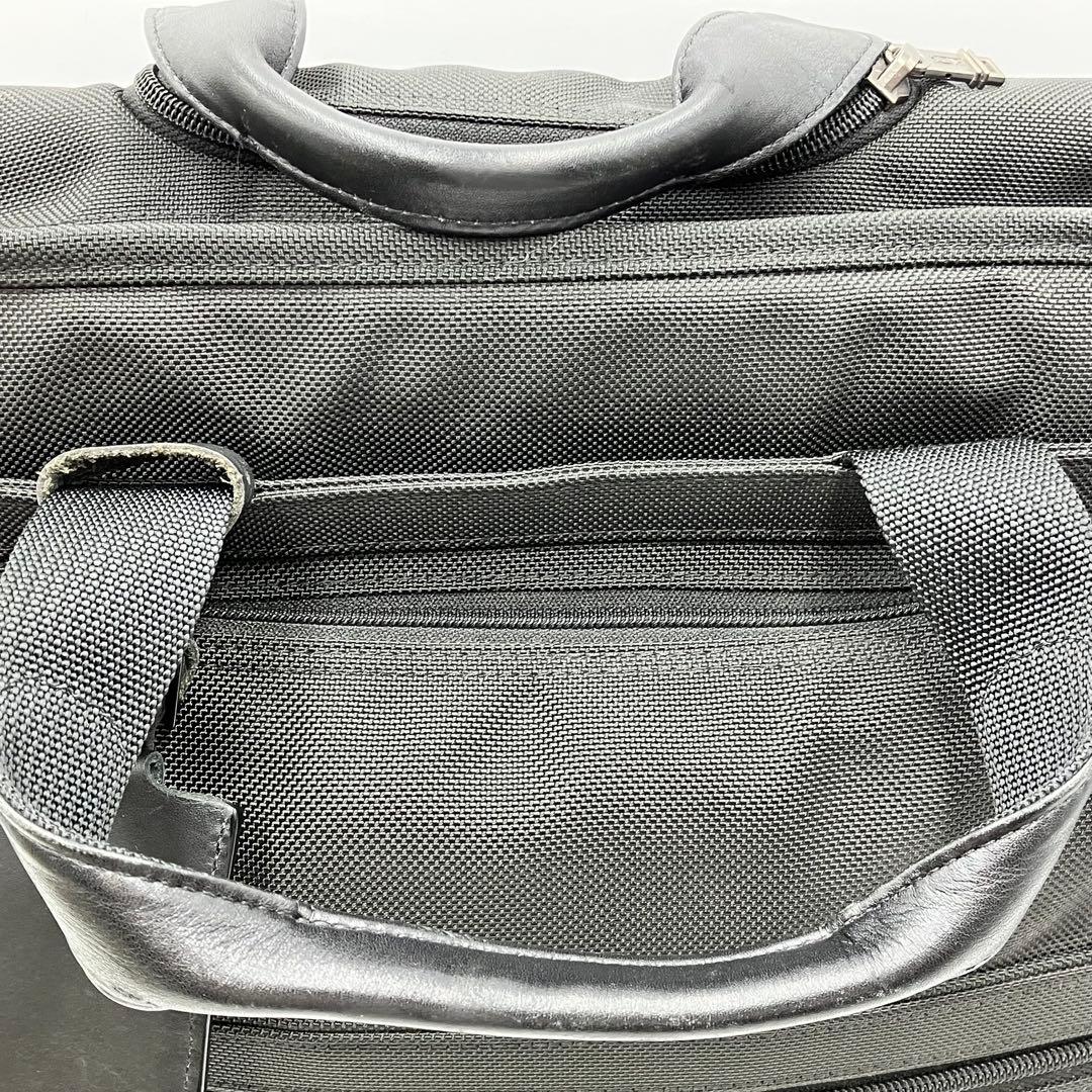 TUMI コンパクト　キャリーバッグ ビジネス 2way 機内持ち込み　黒
