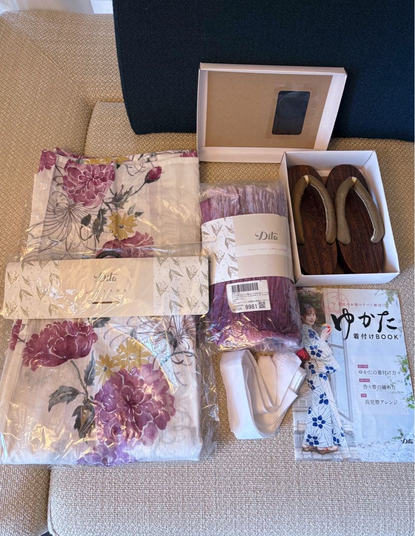 Dita 京藤色の菊重ね　浴衣