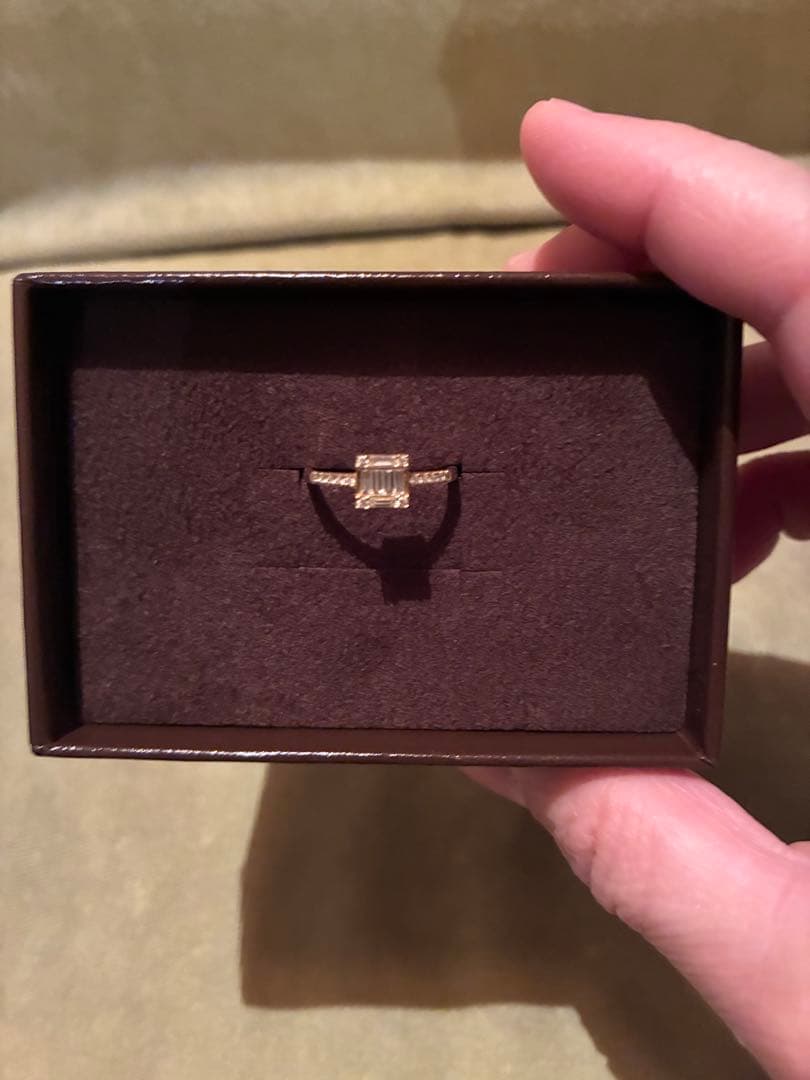 【美品】ベルシオラ リング k18 ダイヤモンド0.24カラット　11号