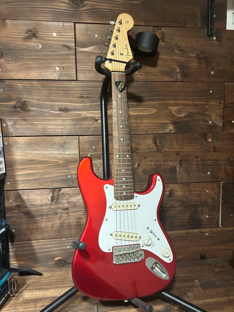 Fender miniストラトキャスター 赤
