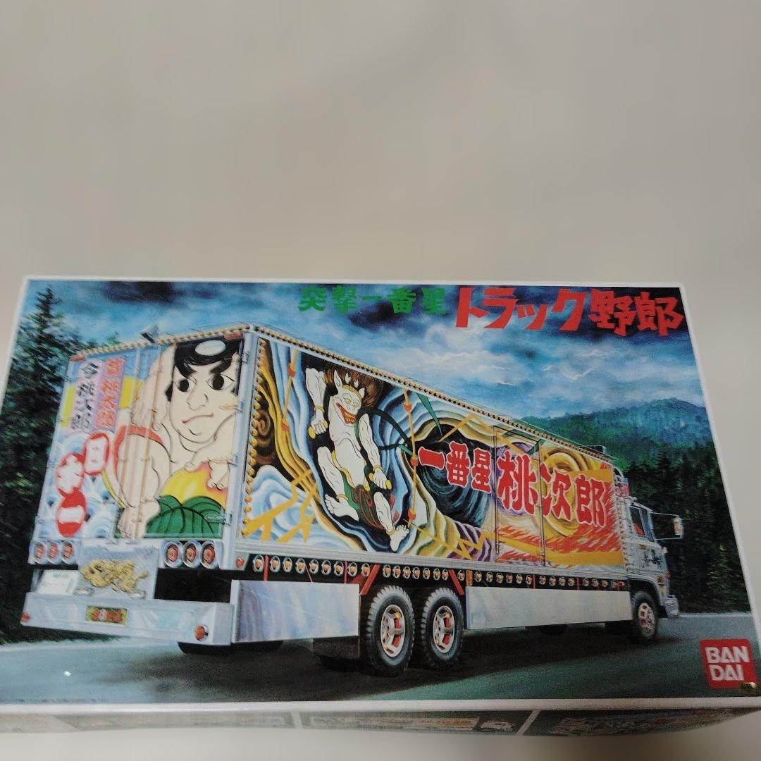 BANDAI トラック野郎 突撃一番星桃次郎プラスチックモデルキット1/20