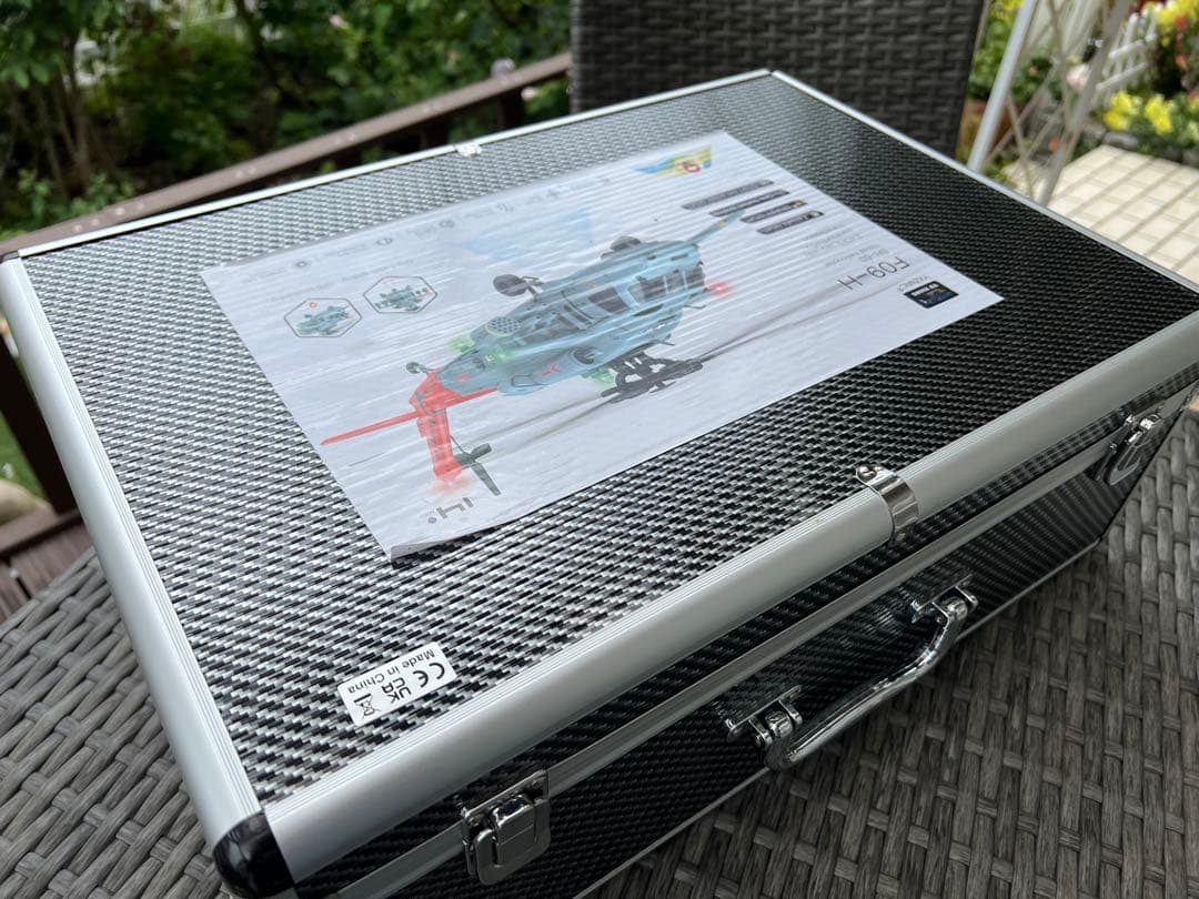 ラジコンヘリコプター　YUXIANG F09(UH-60 Sea Hawk)