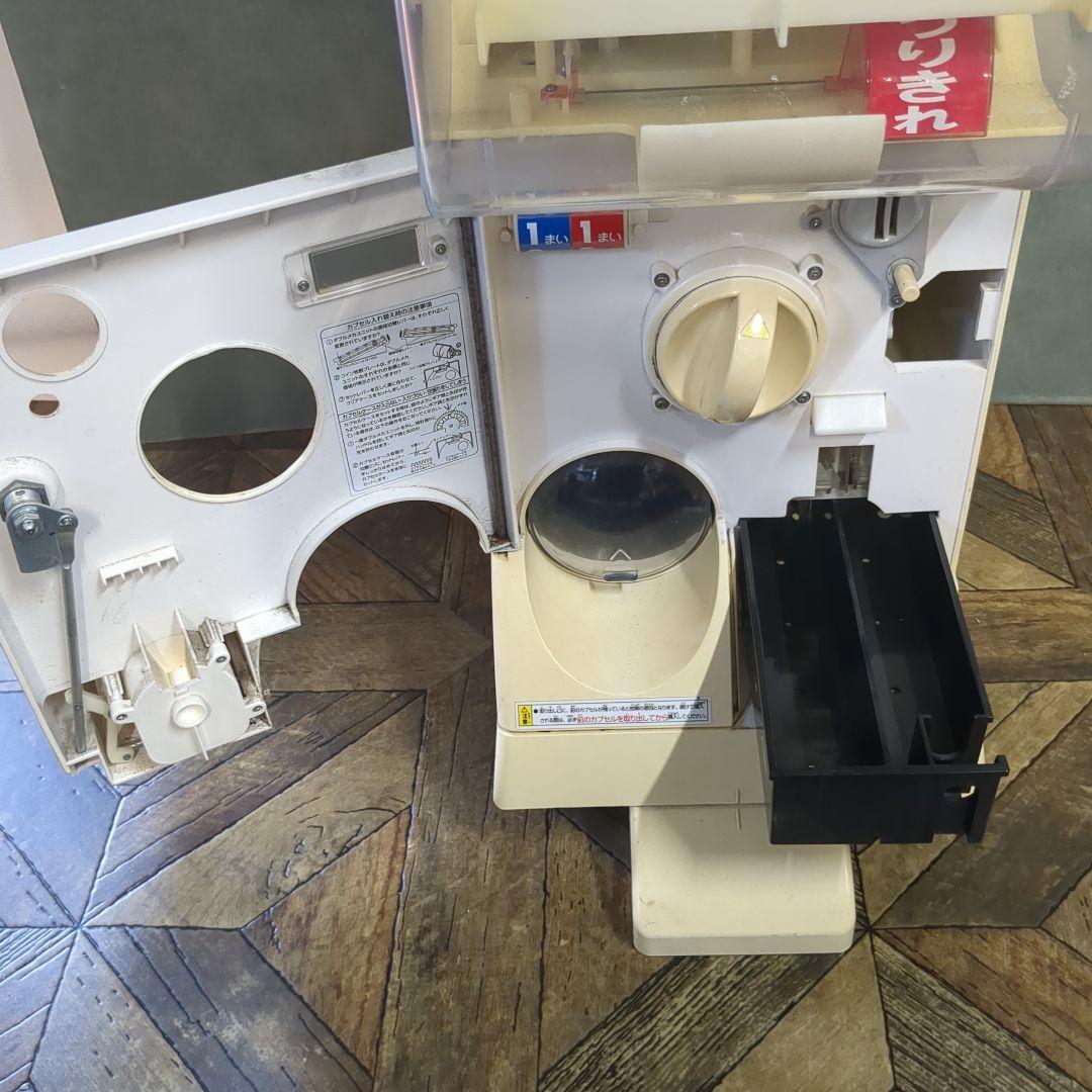 (s) ガチャガチャ本体　中古カプセルステーション　カプセル販売機