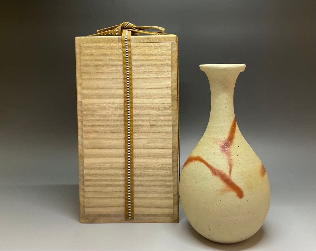 人間国宝　伊勢崎淳　緋襷花入　箱付(四方桟) 　U901