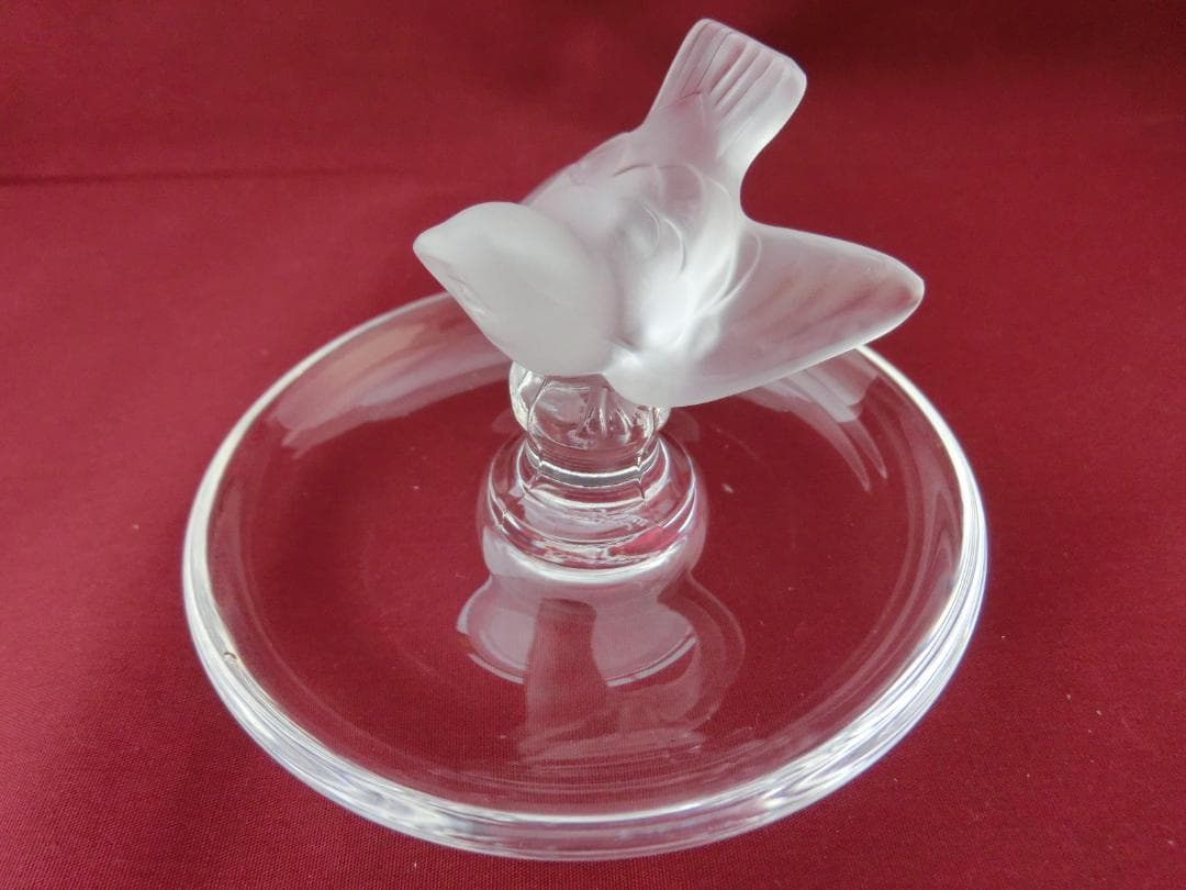 『LALIQUE』クリスタルガラス・リングトレイ雀