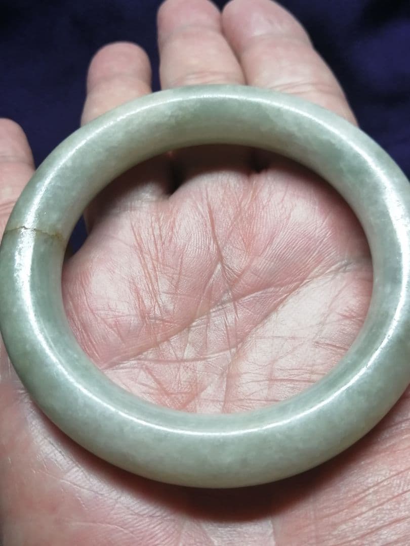 ★【さる】古墳後期『糸魚川翡翠垂飾輪』出土品。8.10cm。博物館所有。