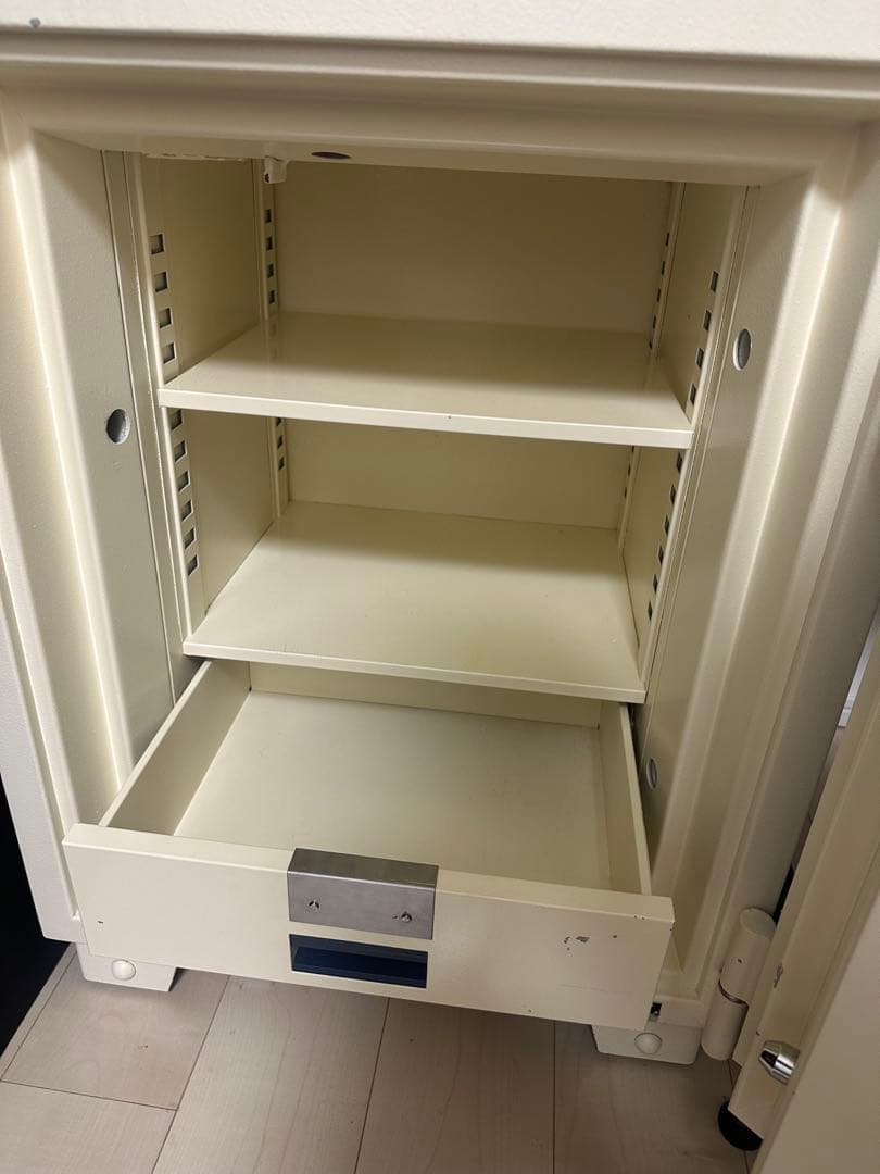 クマヒラ 金庫（耐火・ダイヤル式 / 大型235kgクラス）