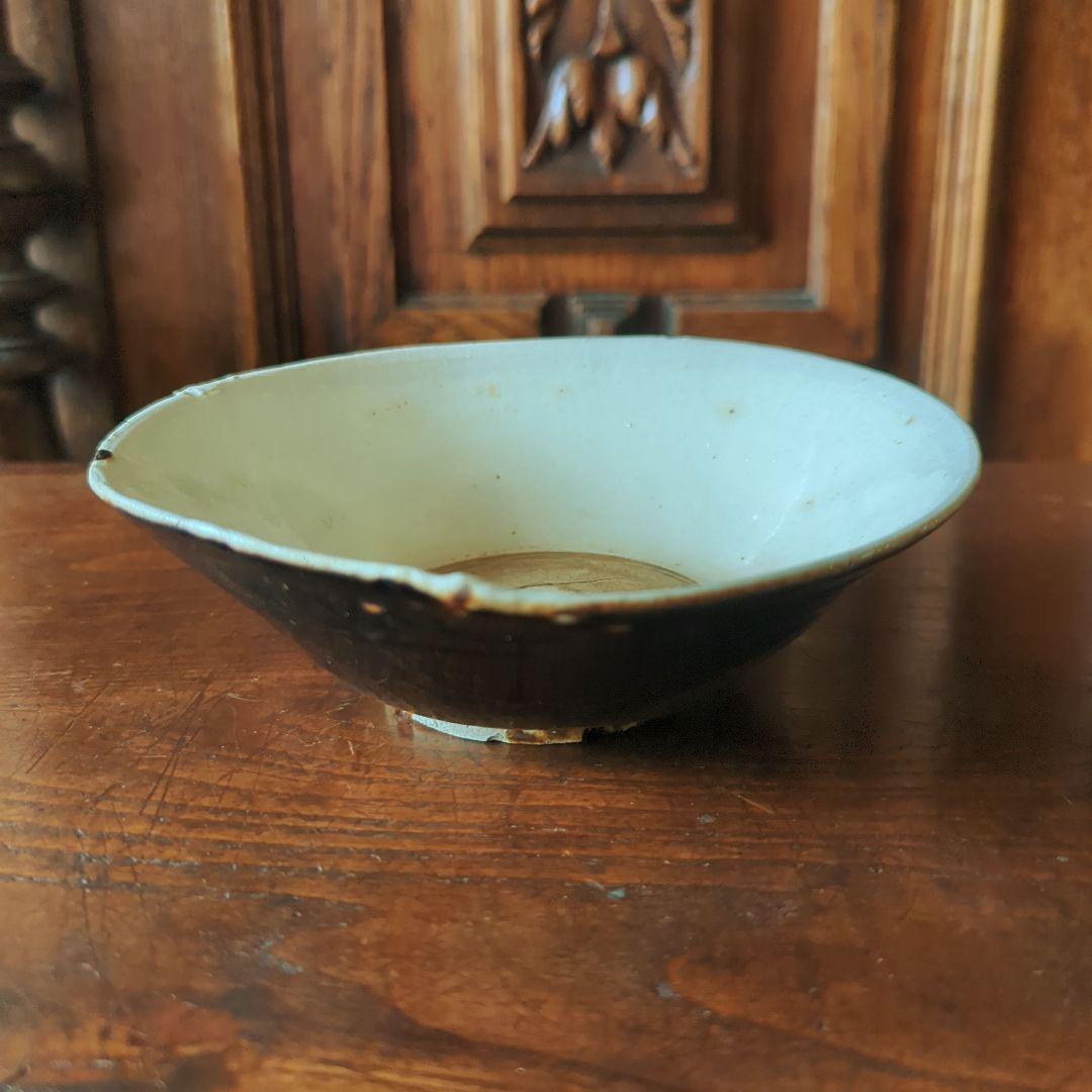 磁州窯茶碗 絵高麗形 天目釉、白釉 蛇の目釉剥ぎ 元〜明