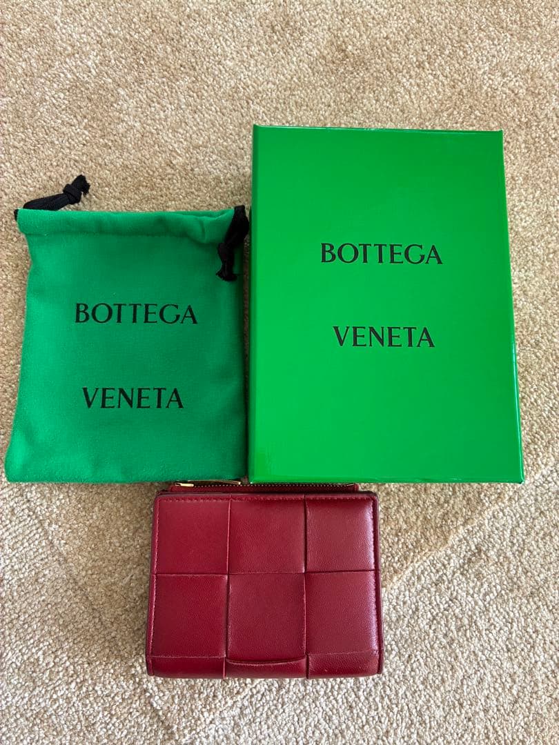 ボッテガヴェネタ カセット 二つ折り 財布 スモール レッド 赤 ミニ財布