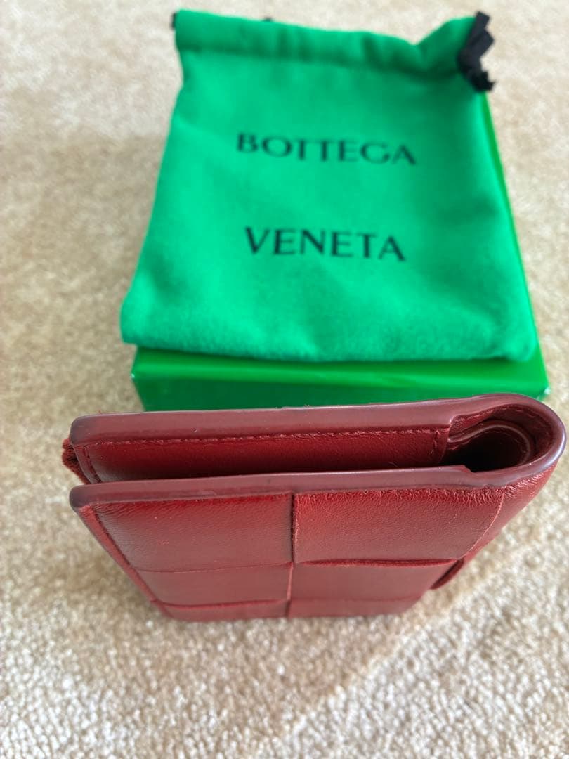 ボッテガヴェネタ カセット 二つ折り 財布 スモール レッド 赤 ミニ財布