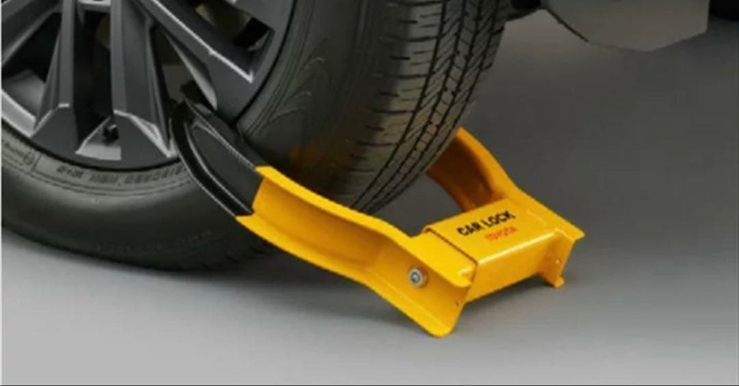 TOYOTA CAR LOCK タイヤロック 鍵付き(純正)