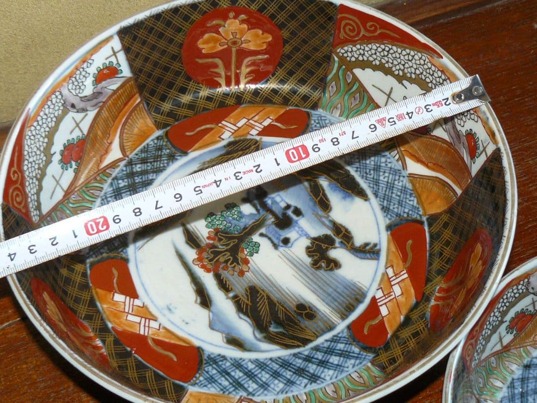 金襴手 絢爛豪華 三ツ丼