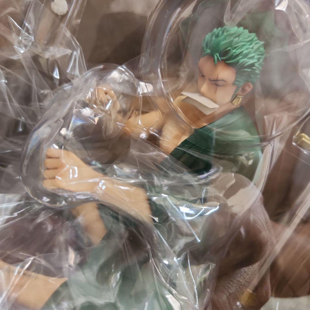 ワンピース　POP　ゾロ　　SOC フィギュア