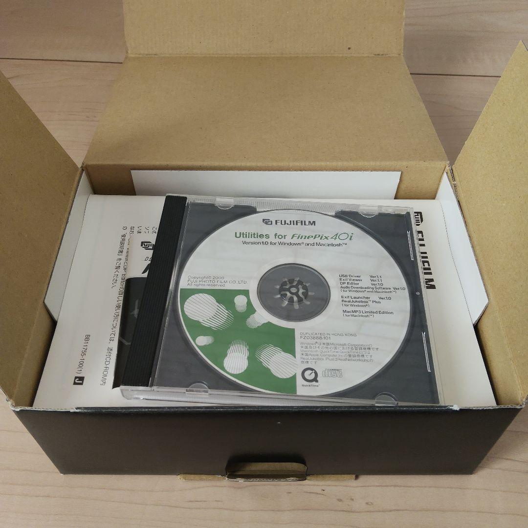 FUJIFILM FinePix 40i デジタルカメラ　箱付き、通電確認済み